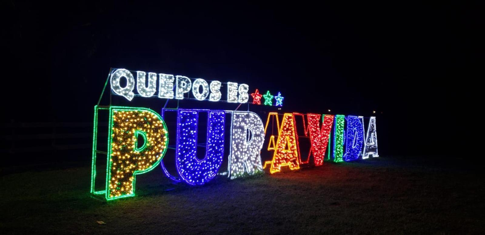 Hospedaje Quepos Bagian luar foto